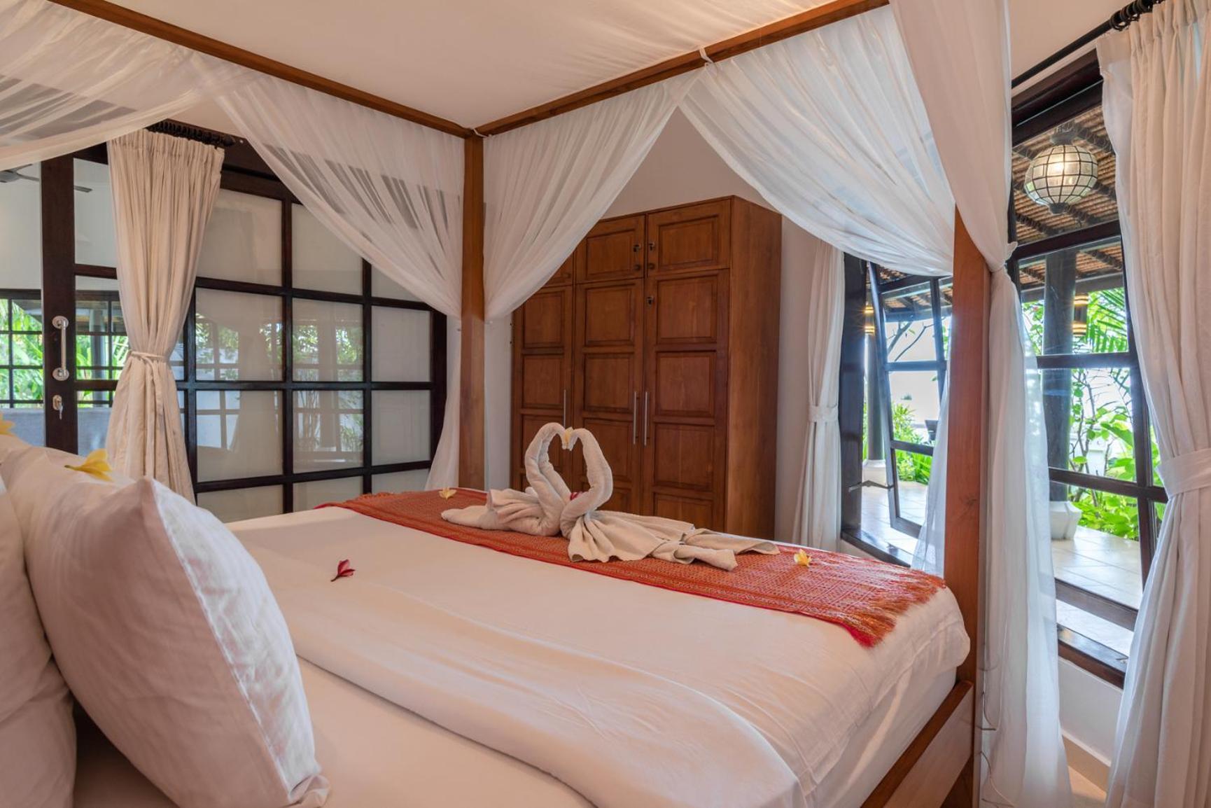 Gorgeous Beachfront Villa Lovina Banjar  Экстерьер фото
