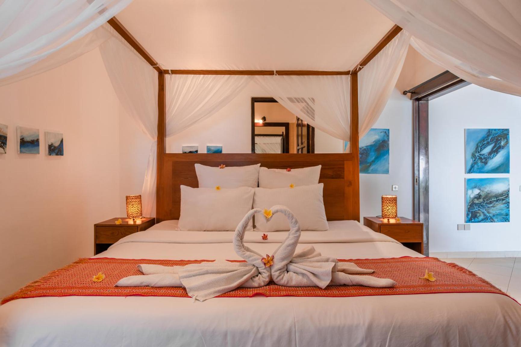 Gorgeous Beachfront Villa Lovina Banjar  Экстерьер фото